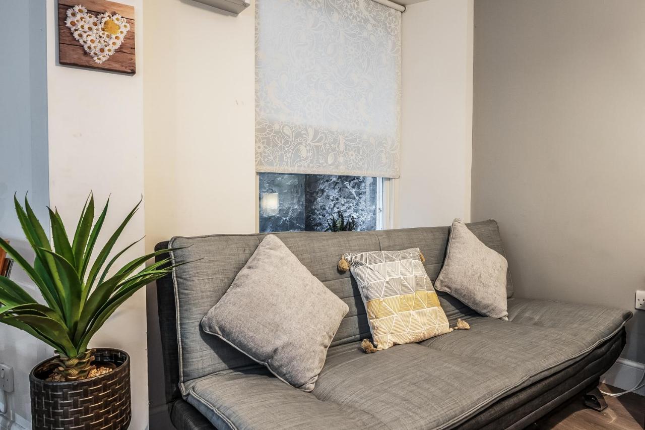 Spacious & Cosy Studio Flat In The Heart Of Edinburgh City Centre Edimburgo Exterior foto