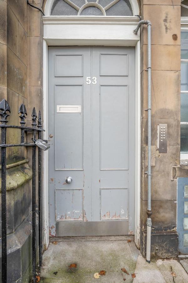 Spacious & Cosy Studio Flat In The Heart Of Edinburgh City Centre Edimburgo Exterior foto